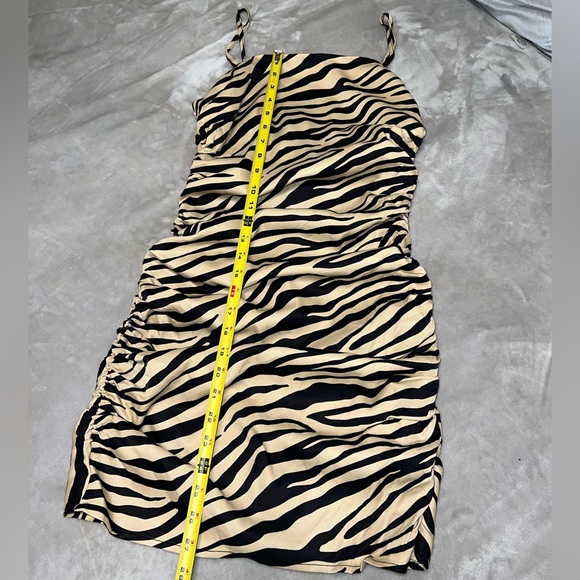 Zebra Print Ruched Dress - Picture 3 of 10